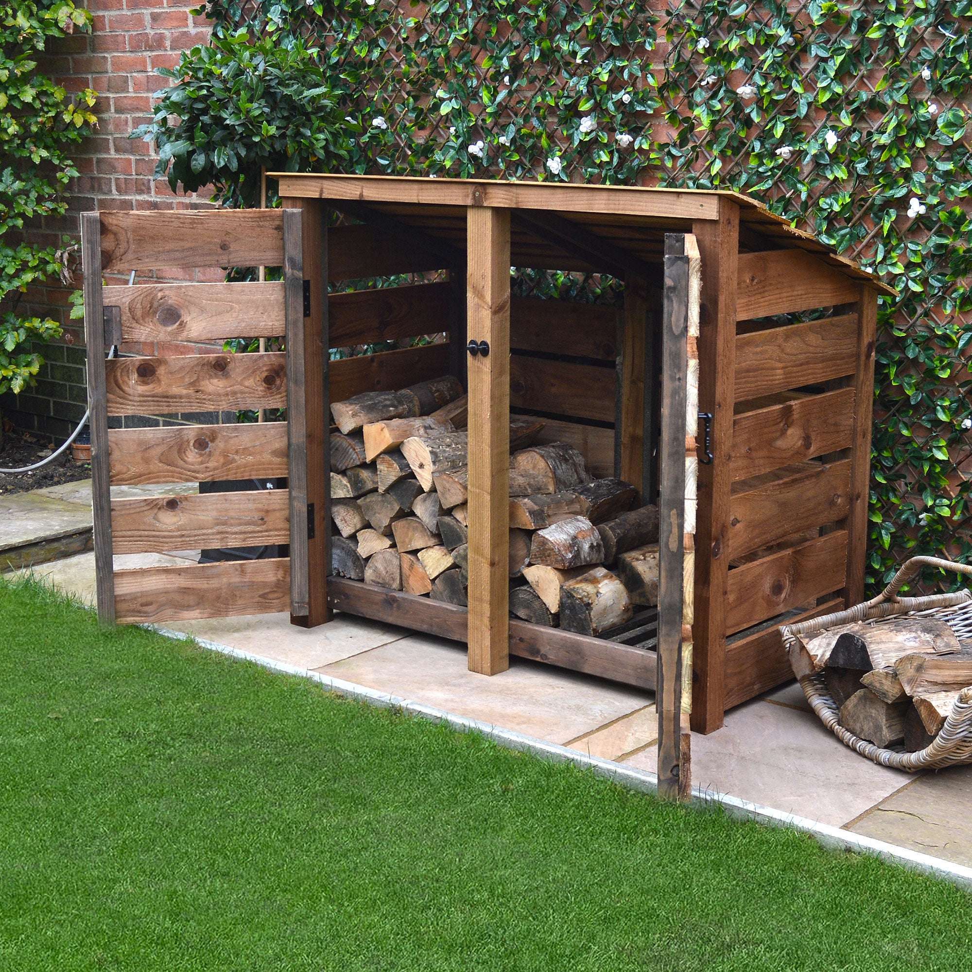 Exceptional Garden:Rutland Country Cottesmore Log Store with Door - 4ft